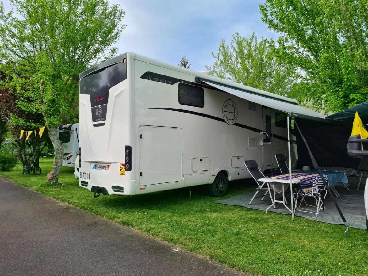 Resort & Camping - Val De Braye Bessé-sur-Braye Eksteriør bilde