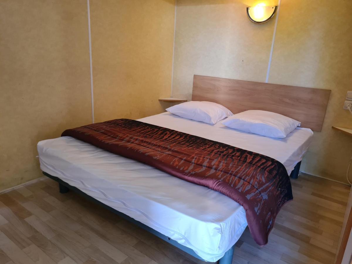 Resort & Camping - Val De Braye Bessé-sur-Braye Eksteriør bilde