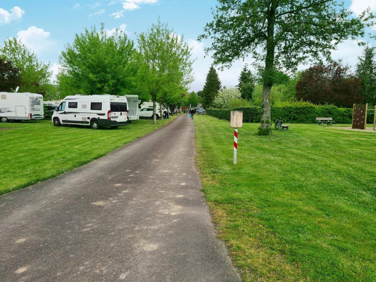 Resort & Camping - Val De Braye Bessé-sur-Braye Eksteriør bilde